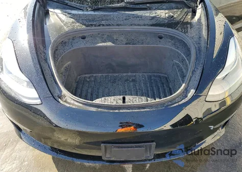 2022 Tesla Model 3 z USA, uszkodzony, nr VIN 5YJ3E1EA0NF288021